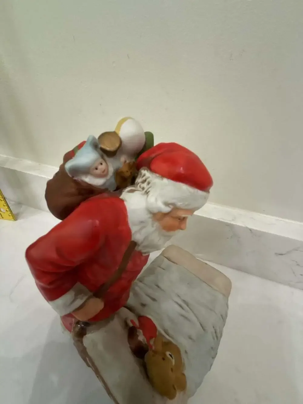Vintage 1988 Schmid Musical Christmas Figurine Santa Watching Over Sleeping Chil